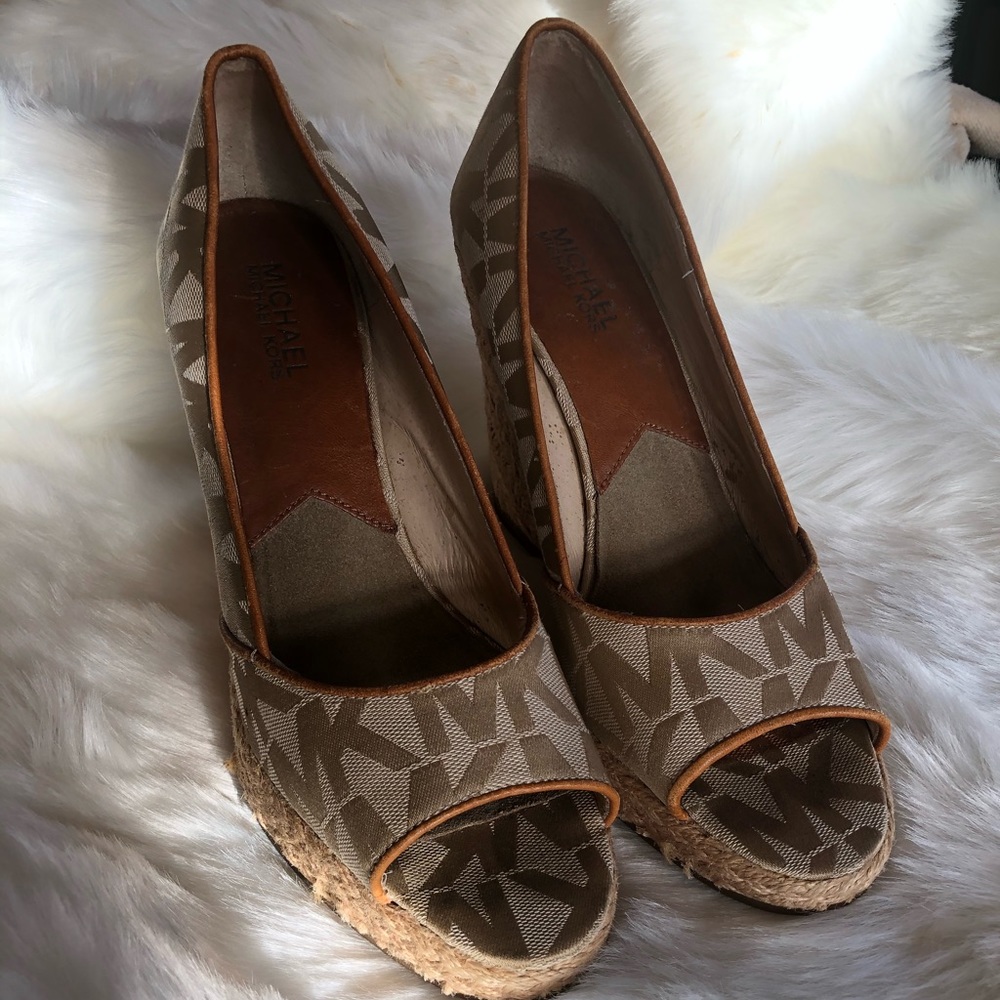 Wedges - Picture 2 of 3